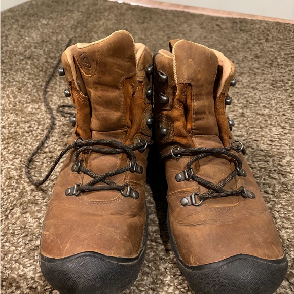 Keen Men's Pyrenees Waterproof Hiking Boots size 10 Brown